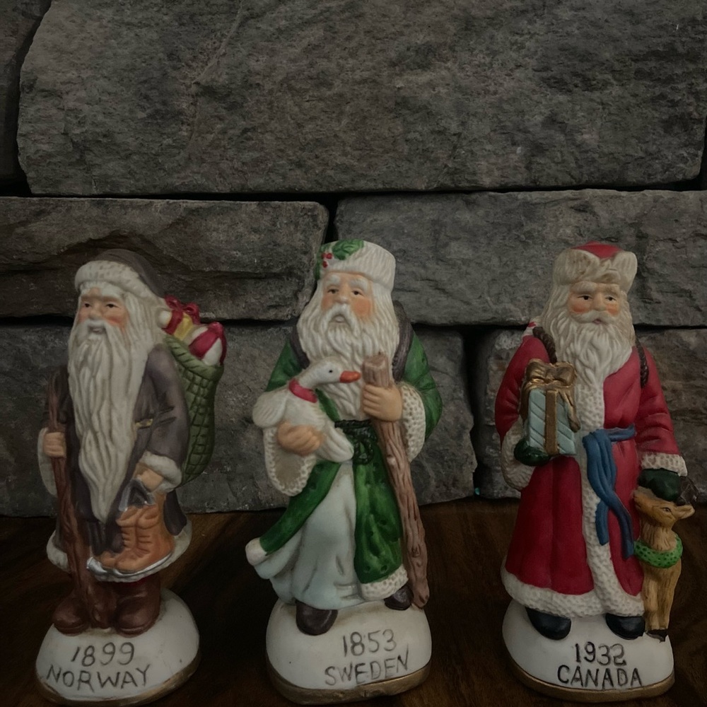 Old World Santa set of 3 - Picture 2 of 3